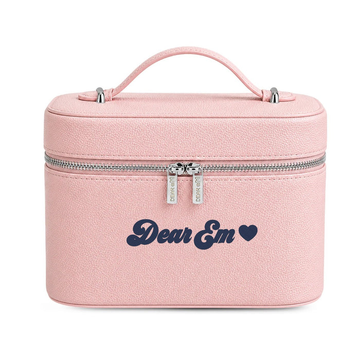 Big Vanity Case hồng nhạt thêu tên Dear Em và icon tim - Dear eM
