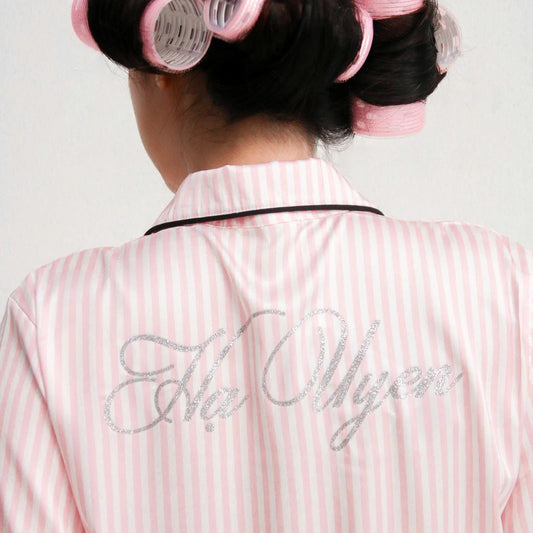 Bộ Pyjamas Lụa In Tên Bạc Kim Tuyến Sau Lưng Theo Yêu Cầu – Đồ Ngủ Lụa Freesize, Quà Tặng Cá Nhân Hoá Cho Bạn Gái