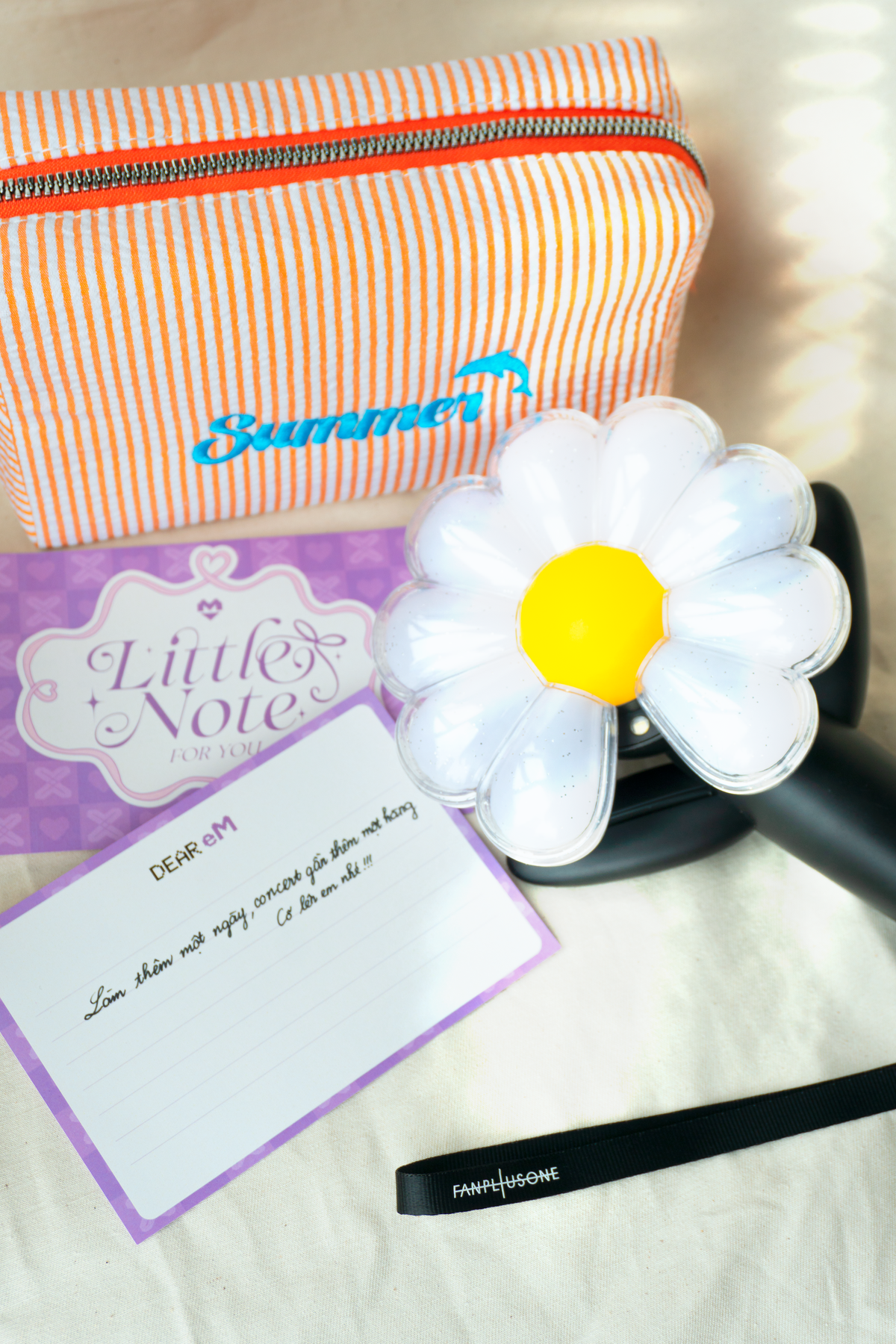 Candy Stripe Pouch cam thêu tên Summer + cá heo kèm thiệp – ảnh thật Dear eM