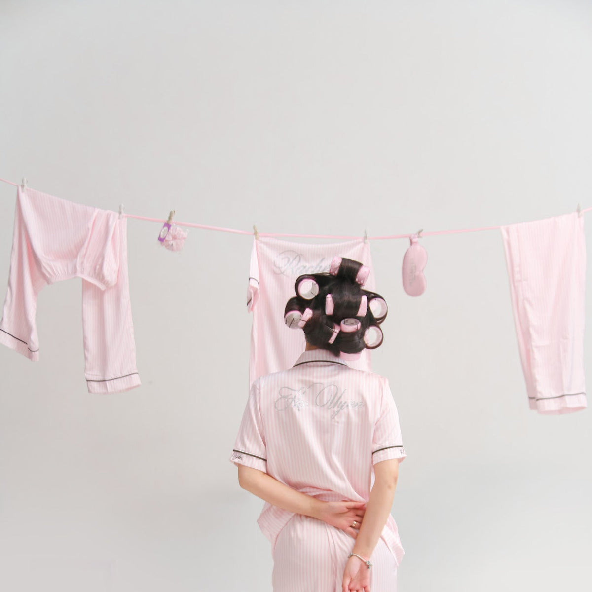 Pyjamas lụa Dear eM – toàn thân mặt trước