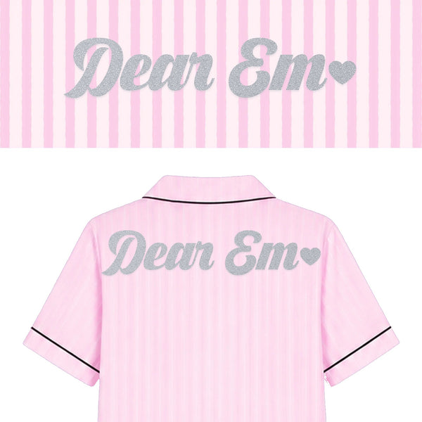 Bộ pyjamas lụa in tên và icon bạc kim tuyến sau lưng – Dear eM