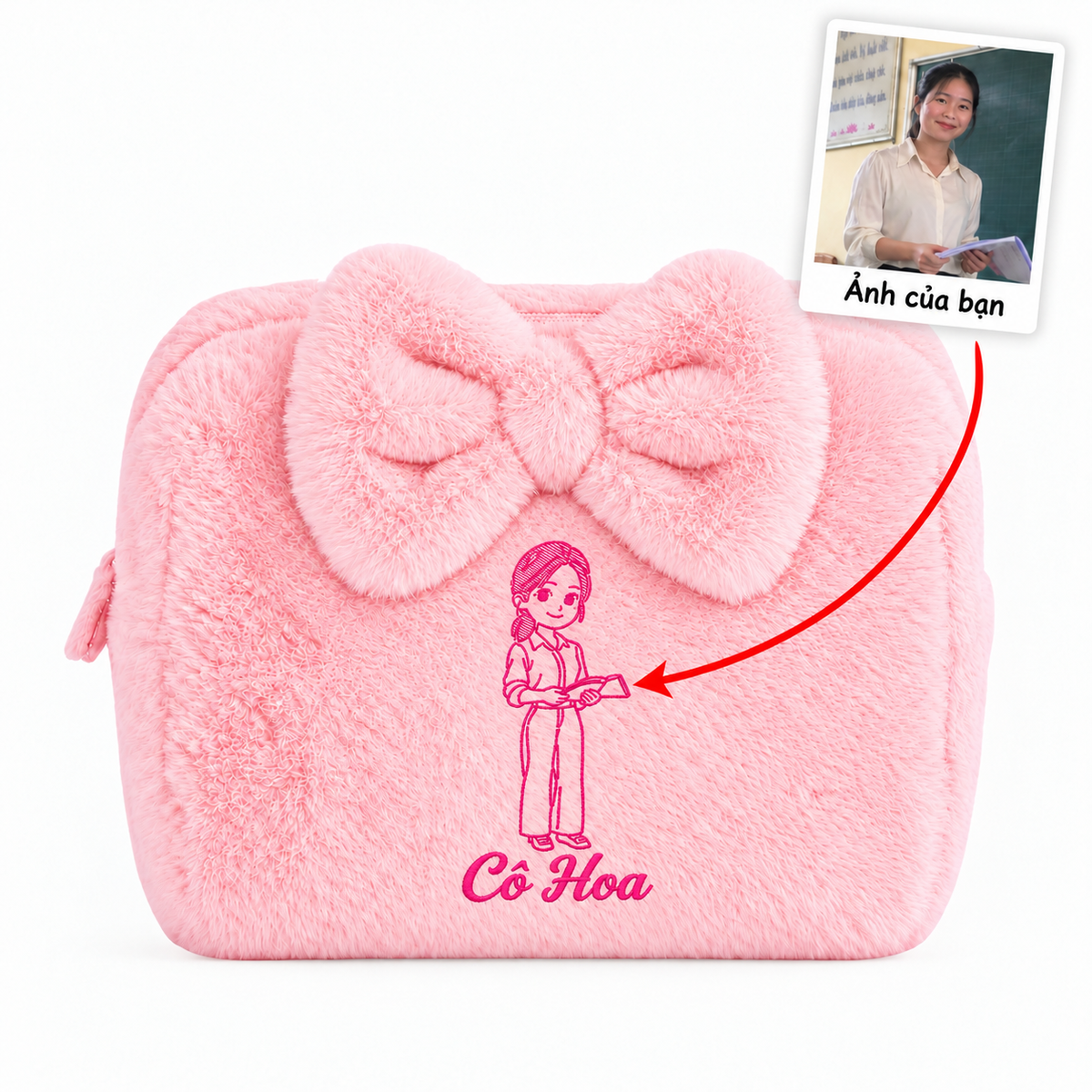 Túi lông Furry Pouch có nơ hồng đậm thêu ảnh cô giáo kèm tên – quà 20/11 Dear eM