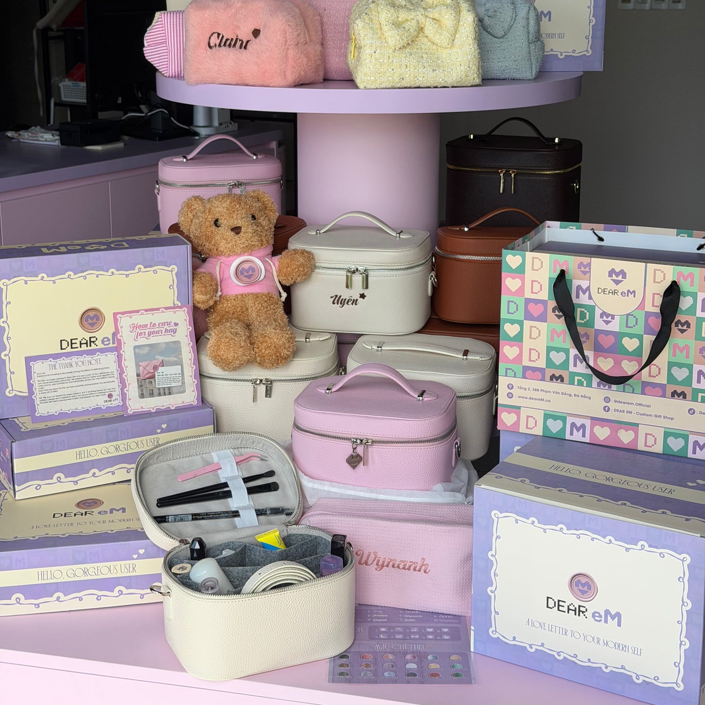 [Thêu tên] Small Vanity Case - Túi đựng mỹ phẩm du lịch nhỏ gọn, giữ form cứng cáp, cá nhân hóa theo yêu cầu - SVCASE