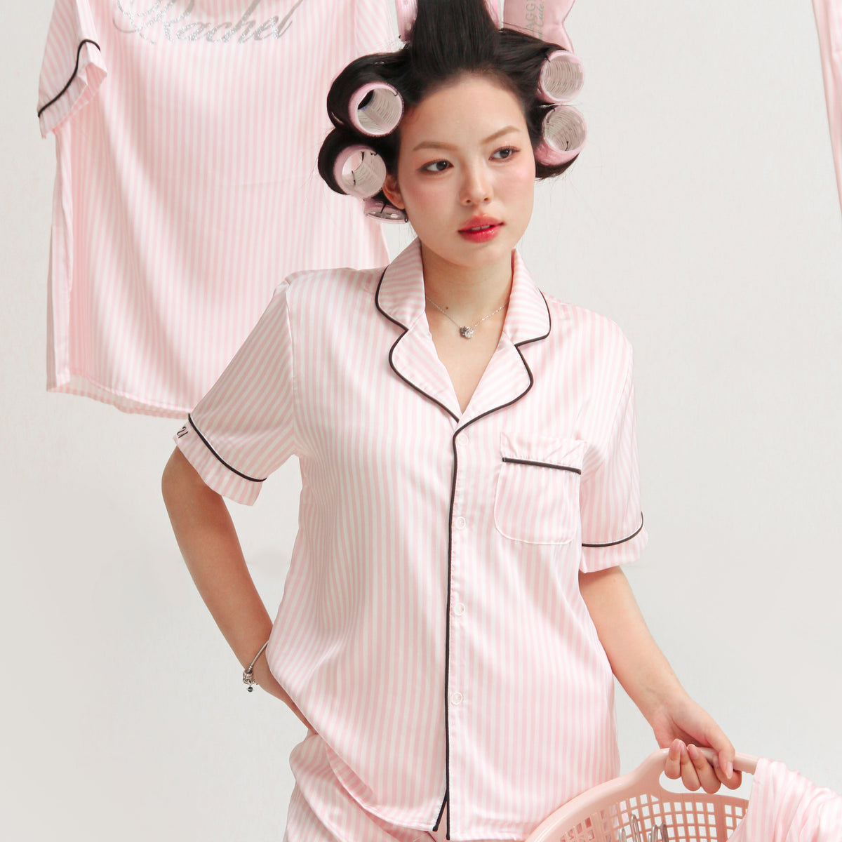 Bộ Pyjamas Lụa Thêu Tên Trên Tay Áo Theo Yêu Cầu – Đồ Ngủ Lụa Freesize, Quà Tặng Cá Nhân Hoá Cho Bạn Gái