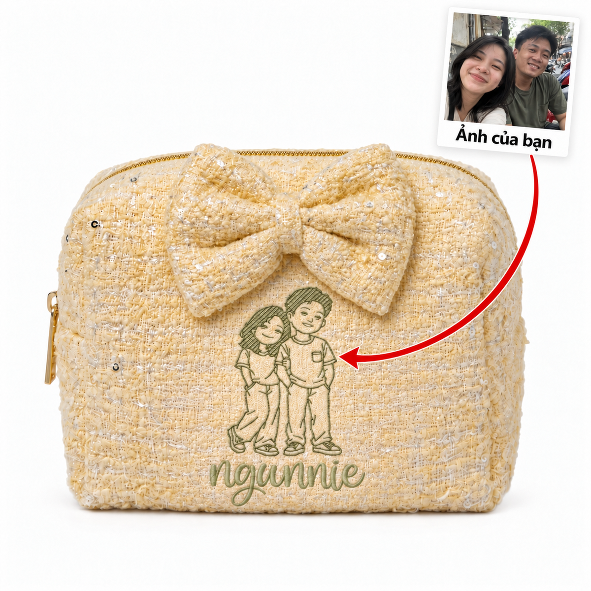 Tweed Pouch có nơ vàng thêu ảnh chân dung vẽ tay và tên – Dear eM