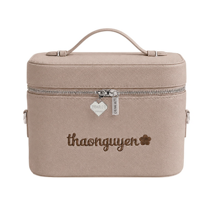 Big Vanity Case Premium taupe thêu tên - Dear eM