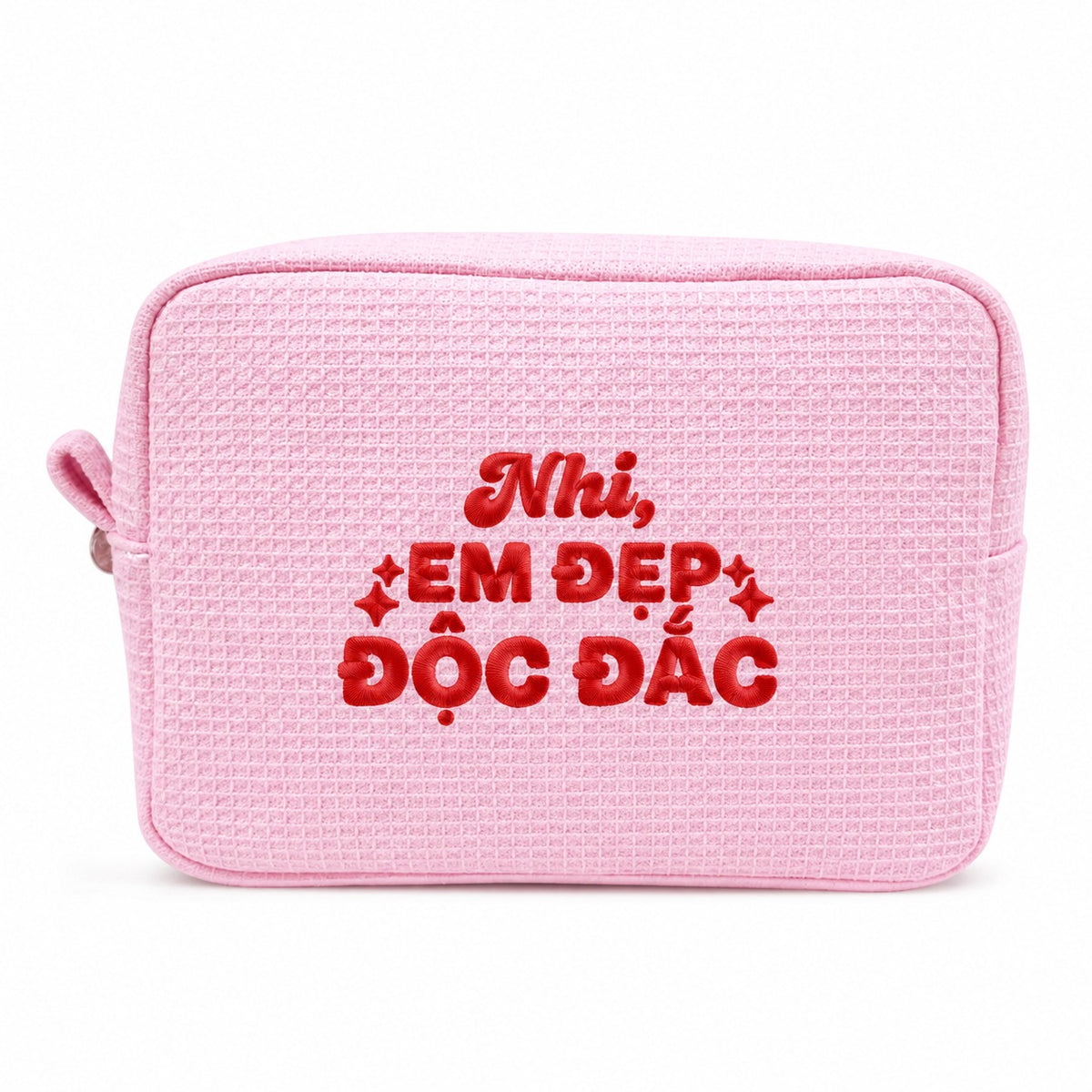 Waffle Pouch Big hồng sáng thêu tên và quote Em Đẹp Độc Đắc chỉ đỏ – Dear eM