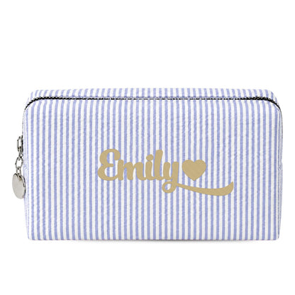 Small / Xanh dương đậm, Small / Xanh dương sáng, Small chần bông / Xanh dương sáng – thêu tên Emily + icon (ảnh minh hoạ) - Dear eM