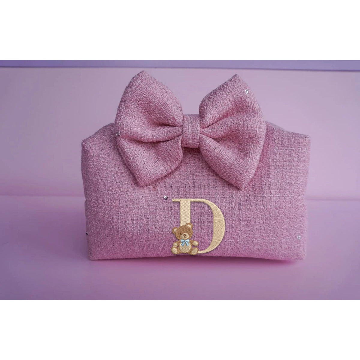 Có nơ / Hồng đậm – Teddy Bear chữ D (ảnh minh hoạ) - Dear eM