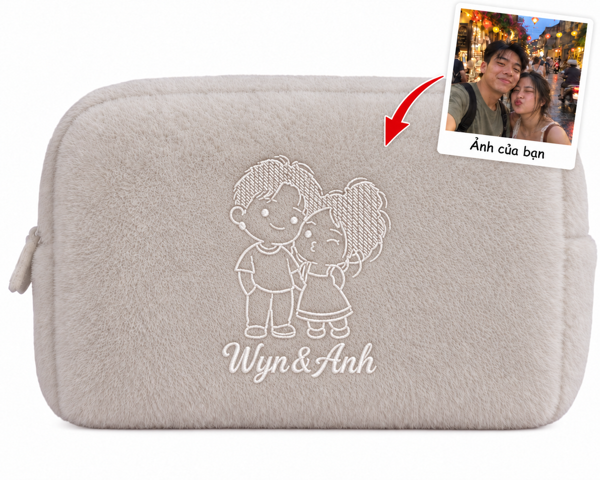 Furry Pouch không nơ xám lông chuột thêu ảnh cặp đôi chỉ trắng (ảnh mẫu) – Dear eM