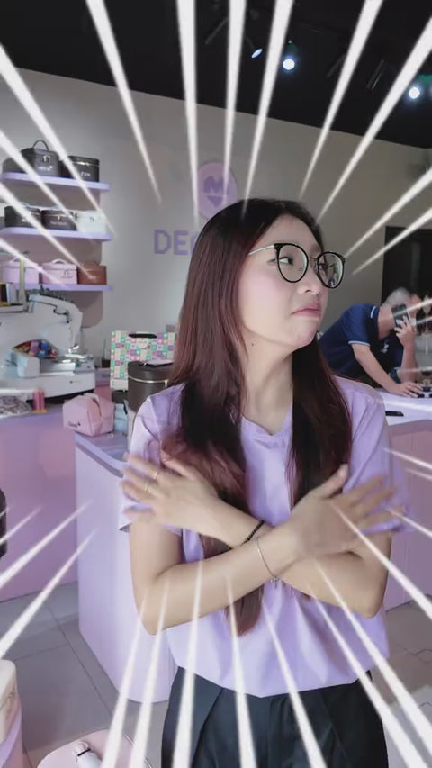 Quà tặng nhân viên thêu tên Dear eM